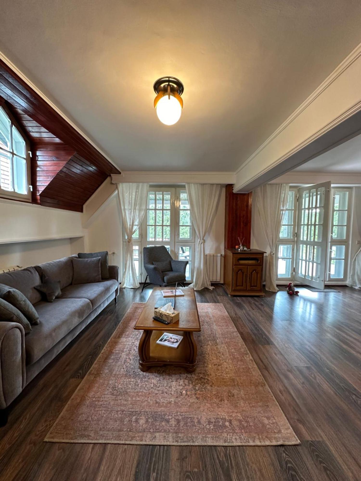 פרדיאל Pine Peak Apartments מראה חיצוני תמונה