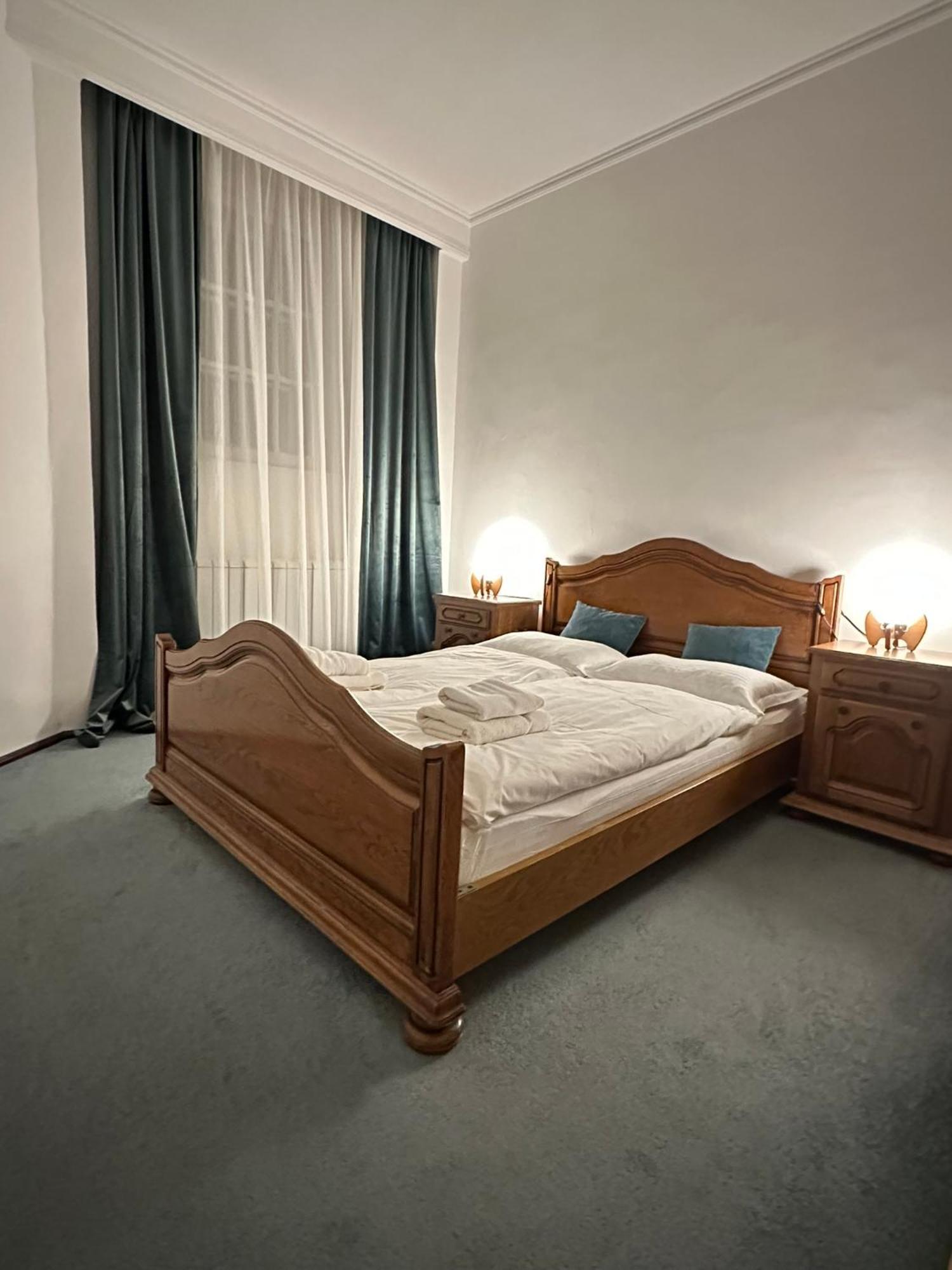 פרדיאל Pine Peak Apartments מראה חיצוני תמונה