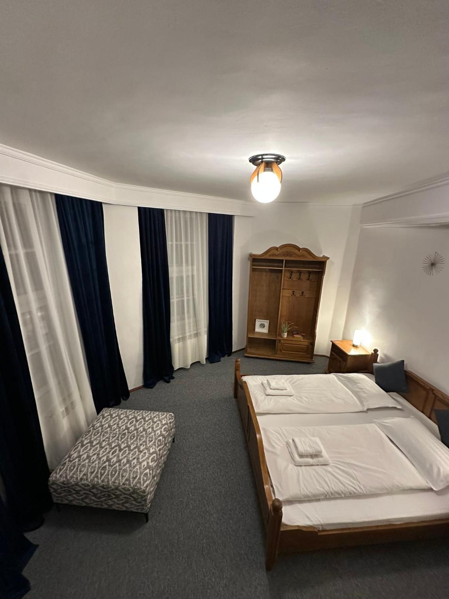 פרדיאל Pine Peak Apartments מראה חיצוני תמונה